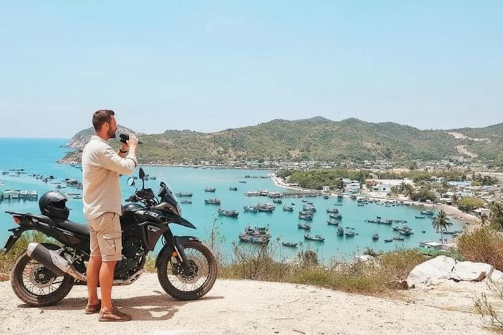 Từ trung t&acirc;m th&agrave;nh phố bạn c&oacute; thể l&aacute;i xe để đến Đồ Sơn.